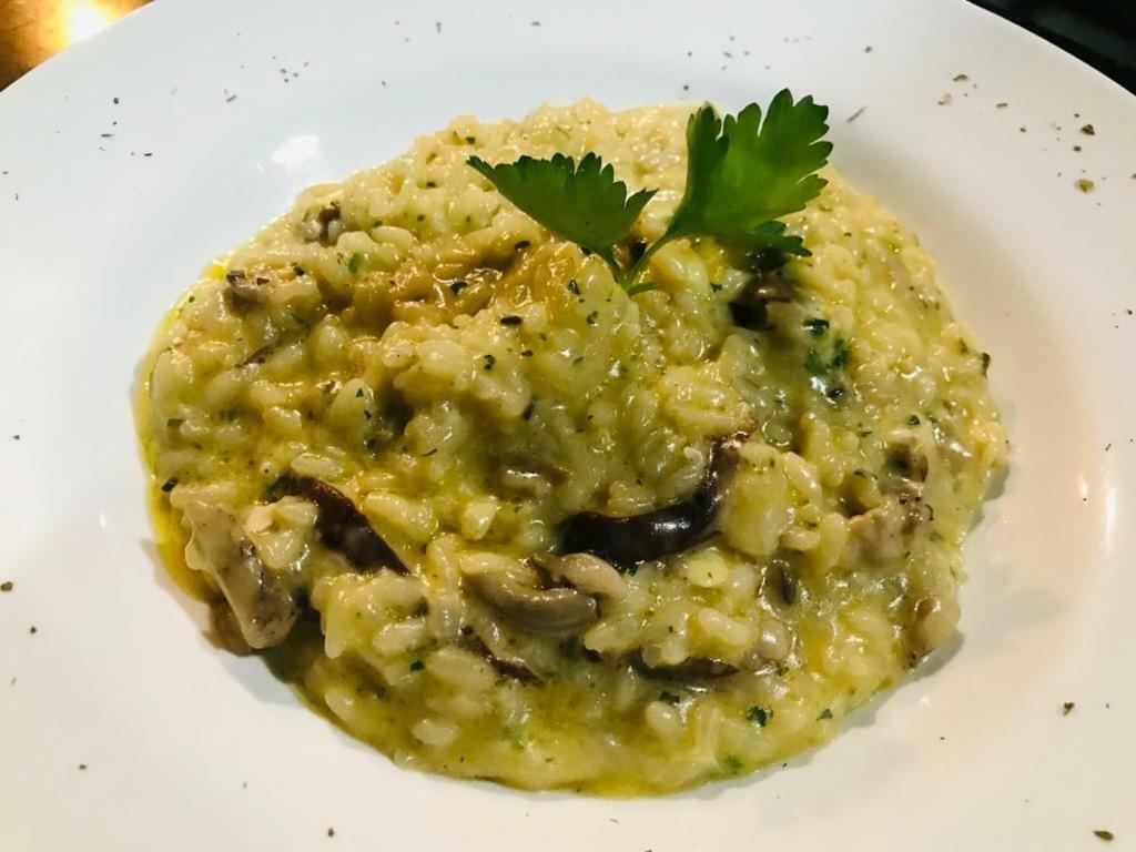 A Mi Manera Pousada , Cerveja Propria E Bistro ! Brumadinho Eksteriør billede